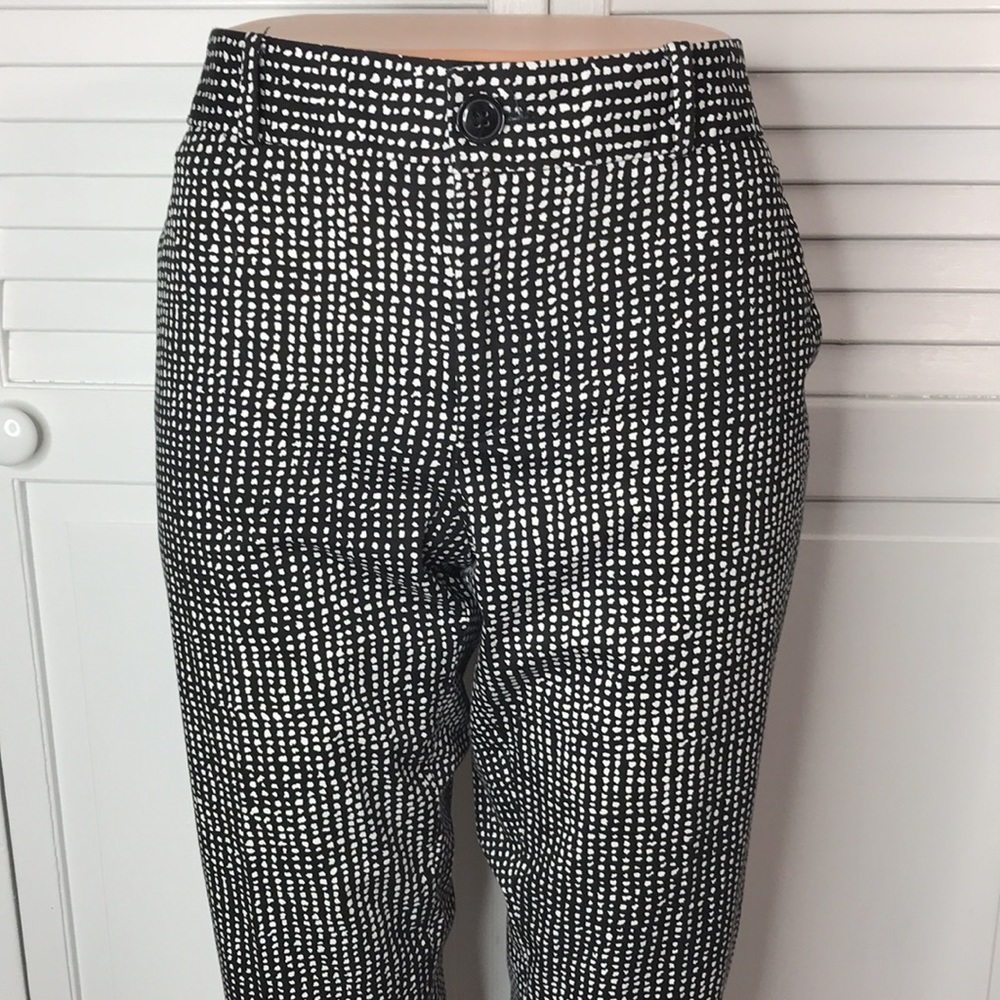 BANANA REPUBLIC Black White Printed Cropped Pants Size 6 - Picture 2 of 9